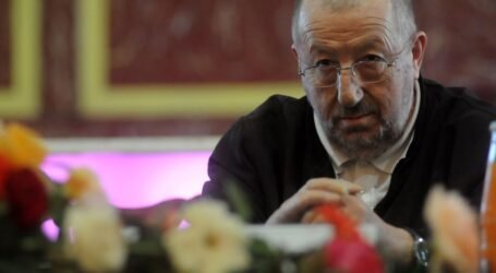 تجمع أمام مقر الاتحاد العام للعمال الجزائريين للمطالبة برحيل سيدي السعيد